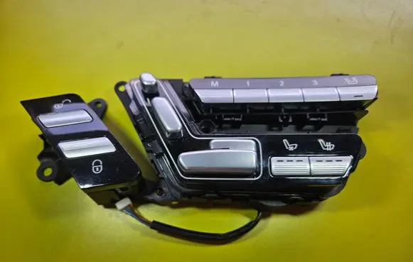Mercedes-Benz S W221 Seat control switch A2218707651 A2218213051