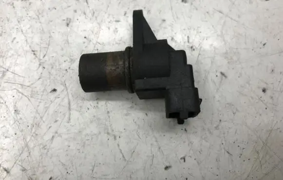 Mercedes-Benz C W203 Camshaft speed sensor A0031539728