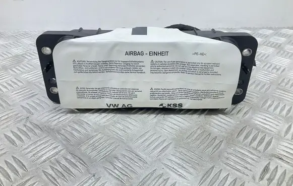 Volkswagen Golf VII Passenger airbag 8V0880204E