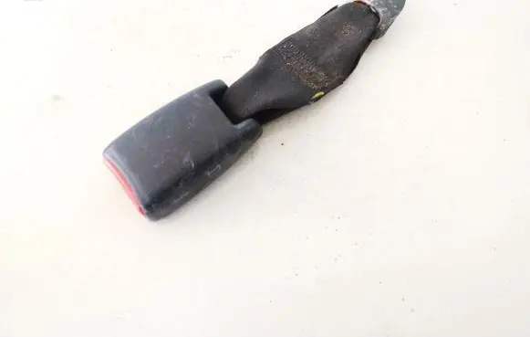 Mitsubishi Space Star Middle seatbelt buckle (rear) 2084135 20841-35