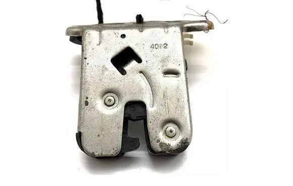 Seat Exeo (3R) Tailgate exterior lock 8K9827505A