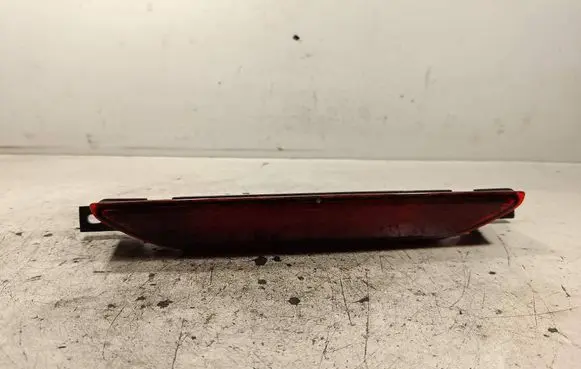 Jeep Grand Cherokee Third/center stoplight 05303754AE 21276B 2MM085
