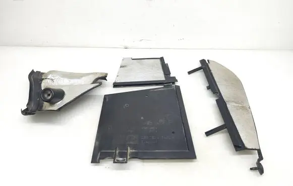 Volkswagen Transporter - Caravelle T5 Battery tray heat shield 7H0915438A 7E0915430A