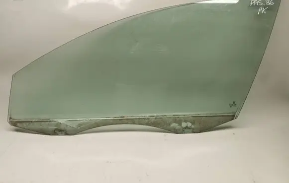 Volkswagen PASSAT B6 Front door window glass four-door 43R011484 43R00082 A011404