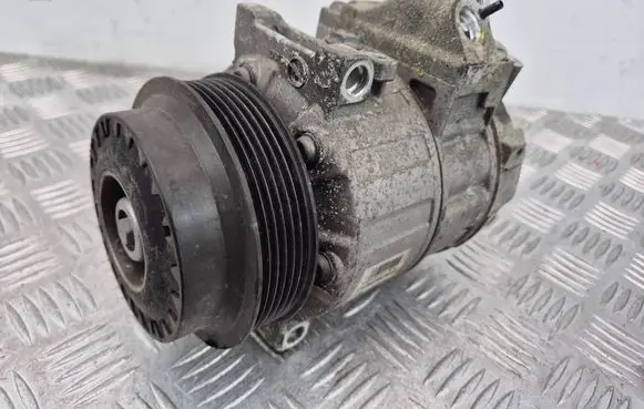 Mercedes-Benz C W204 Air conditioning (A/C) compressor (pump) A0022304511 Z0006615E 2042585190