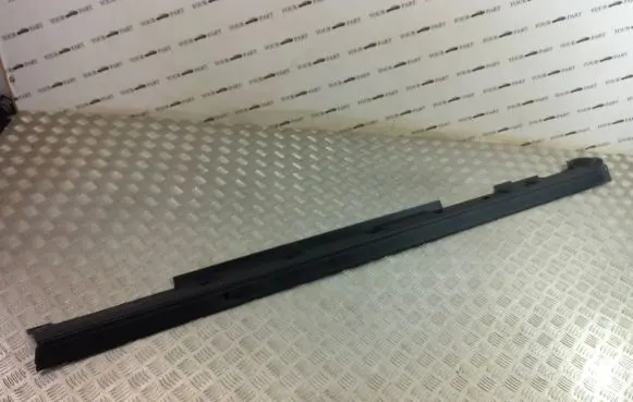 Toyota Highlander XU70 Sill 758500E040