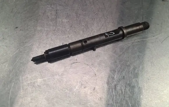 Audi A6 S6 C5 4B Fuel injector 059130201F 0432133795