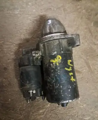 Mercedes-Benz E W124 Starter motor 0001107037