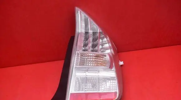 Toyota Prius (XW30) Rear/tail lights