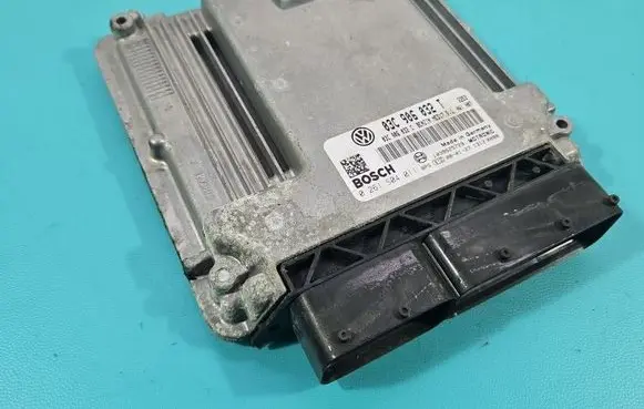 Volkswagen Tiguan Engine control unit/module ECU 03C906032T IMPRK1478675