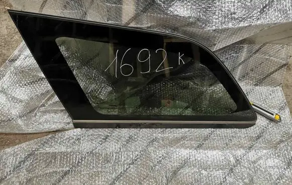 Dodge Journey Rear side window