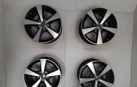 Toyota Corolla E140 E150 R17 alloy rim PW457-53000