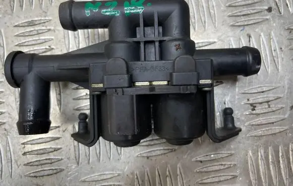 BMW 5 F10 F11 Coolant heater control valve 9119164 1147412200 110527