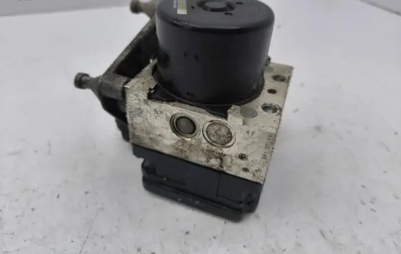 Mercedes-Benz C W204 ABS Pump A1724314912 10092623723