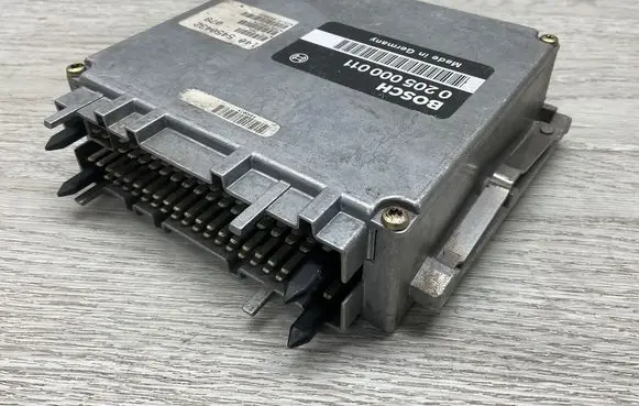 Mercedes-Benz S W140 Engine control unit/module A1405450432 1405450432 0205000011