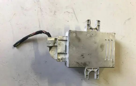 BMW 5 F10 F11 Air suspension control unit module (rear) 1242357