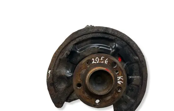 Mercedes-Benz CLA C117 X117 W117 Rear wheel hub 2460306