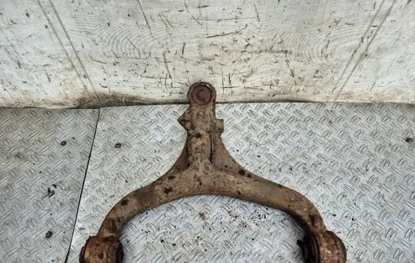 Dodge Nitro Front lower control arm/wishbone 52109993AB
