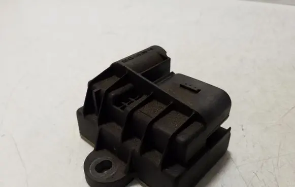 Mercedes-Benz CLS C218 X218 Glow plug pre-heat relay A6519002303