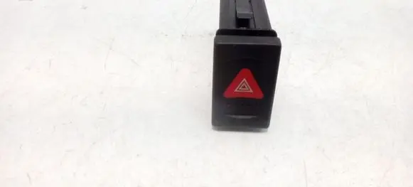 Volkswagen PASSAT B5.5 Hazard light switch 3B0953235B