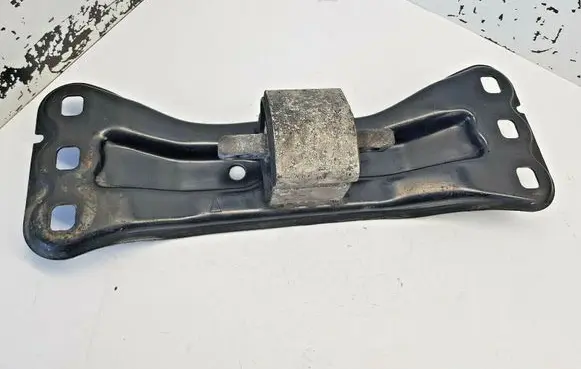 Mercedes-Benz C AMG W203 Gearbox mounting bracket A2032420601 nr3450