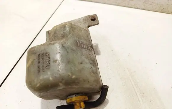 Mazda 626 Coolant expansion tank/reservoir 823021077 823021-077