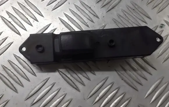 Mitsubishi Galant Electric window control switch MR252818
