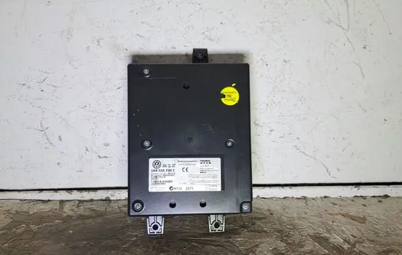 Volkswagen PASSAT B6 Bluetooth control unit module 1K8035730C