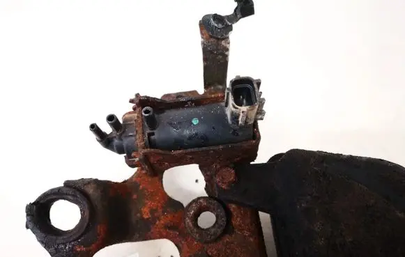 Ford Mondeo Mk III Turbo solenoid valve