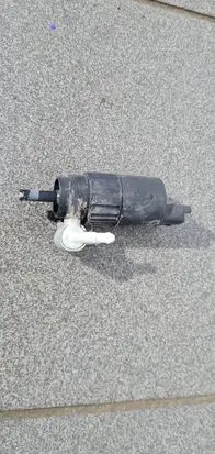 Nissan Terrano Windscreen/windshield washer pump