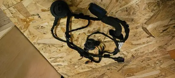 Audi Q3 8U Rear door wiring loom 8U0971687H