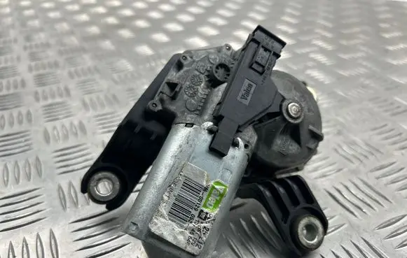 Opel Zafira B Rear window wiper motor 
