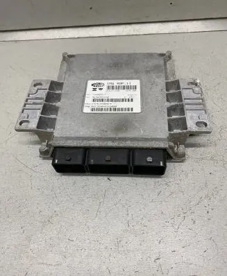 Peugeot 406 Engine control unit/module 9634496280 9639045580 16439064