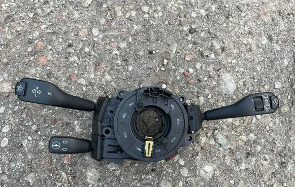 BMW 5 E39 Indicator stalk 613183753989 8375408 8363668