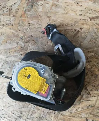 Hyundai i20 (PB PBT) Front seatbelt 812050279