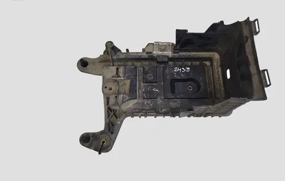 Skoda Octavia Mk2 (1Z) Battery tray 3C0915336 1K0915333