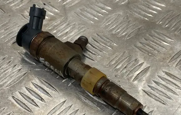 Ford Focus Fuel injector 0445110340