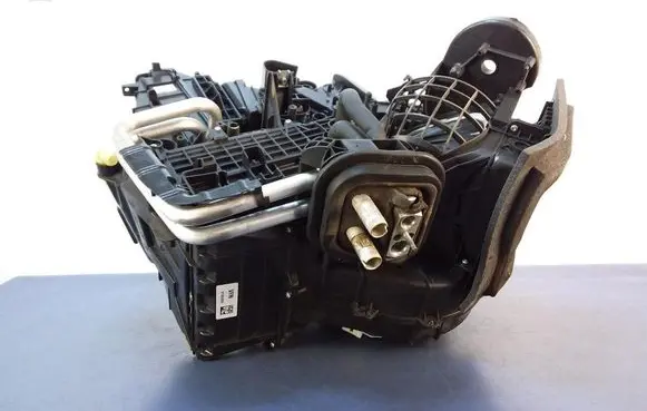 Ford Focus Interior heater climate box assembly AV6N19B555AM