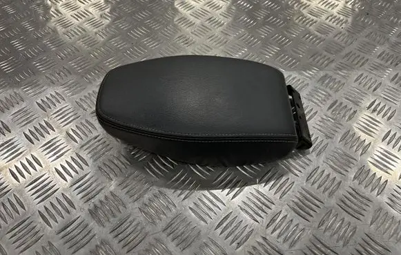 Nissan Juke II F16 Armrest PU14761