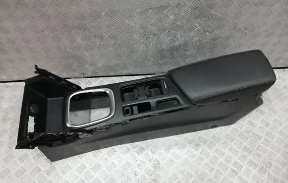 Renault Megane IV Center console 