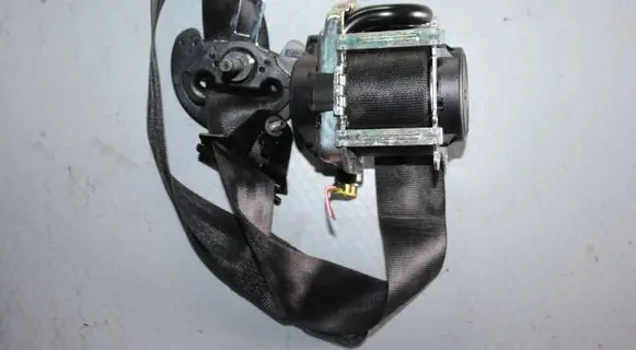 Jaguar XE Front seatbelt GX73611B09AC8PVJ