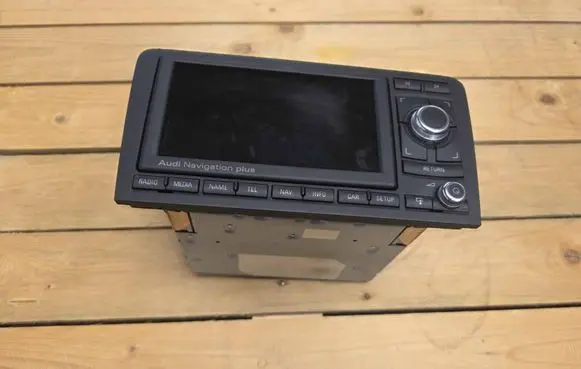 Audi A3 S3 8P Radio/CD/DVD/GPS head unit 8P0035193B