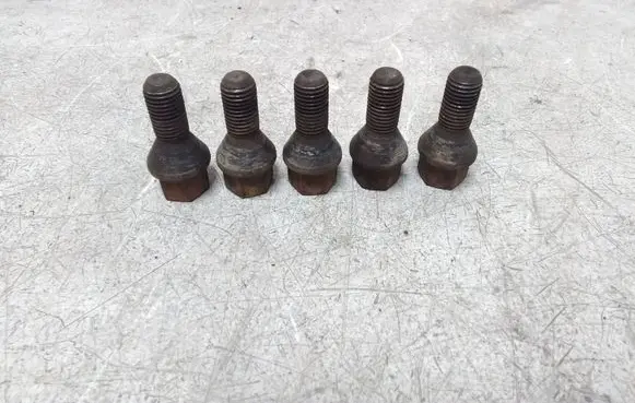 Opel Vectra C Nuts/bolts 