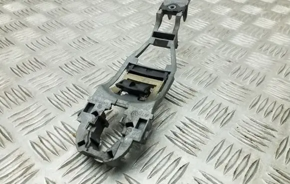 Audi TT Mk1 Front door coupe exterior handle/bracket 3B0837885 3B0837886 6Q0837885