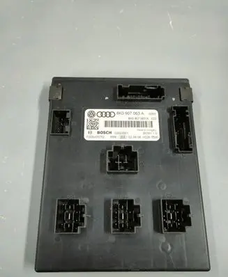 Audi A4 S4 B8 8K Comfort/convenience module 8K0907063A