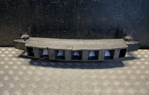 Skoda Fabia Mk2 (5J) Front bumper cross member 5J0807559