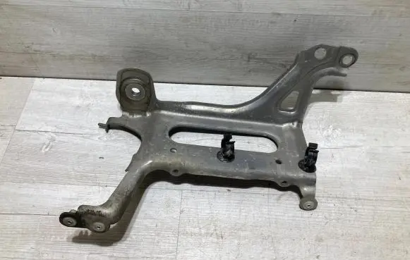 BMW X1 F48 F49 Other engine bay part 8609913