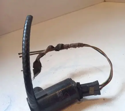 Ford Scorpio Windscreen/windshield washer pump 0602102110
