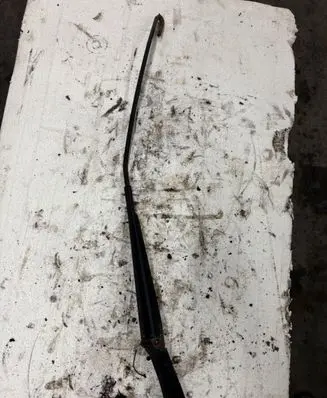 Volkswagen Transporter - Caravelle T5 Front wiper blade arm 7E1955410A