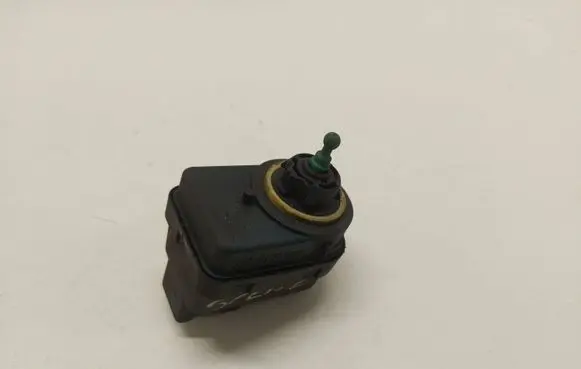 Renault Scenic I Headlight level adjustment motor 